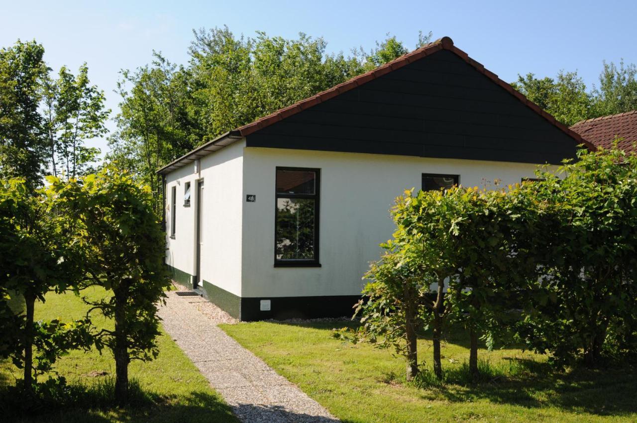 Vakantiepark Dennenoord Den Burg Exterior foto